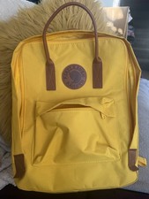 Bright yellow / brown