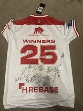 Squad Signed Hull KR 2025 Wembley Home Shirt Medium Challenge Cup Final Edition