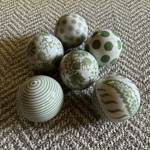 Decorative carpet balls - decorative,
