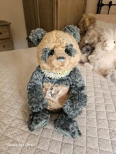 Yesteryear  15" Isabelle Lee