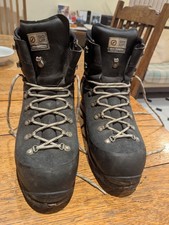 Scarpa Manta GSB Leather Boots Waterproof Size 10.5 UK Dark Grey