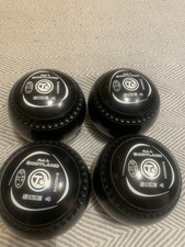 Taylor Blaze Lawn Bowls, Size 4,excellent Condition Used Only one season outdoor