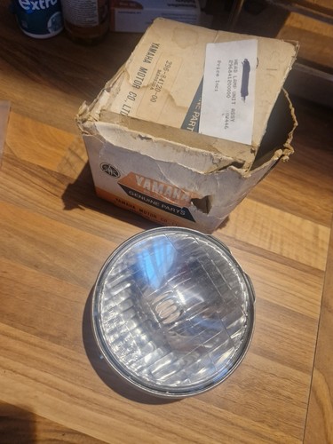Yamaha v50 v80 - v50, headlight