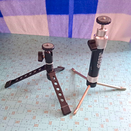 Table top mini - camera, tripod