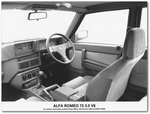 Alfa romeo v6 - alfa, interior