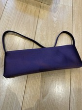 Stunning Gina London Silk