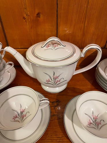 Noritake kent teapot - kent,