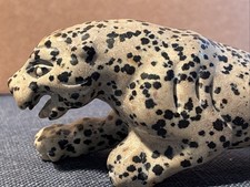 Beautiful Dalmatian Jasper Hand Carved LEOPARD Animal Sculpture (12cm long)