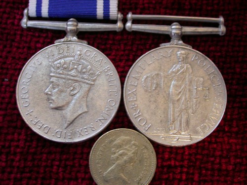 Replica copy gvi - replica, police