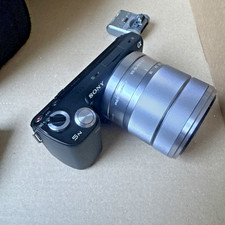 Sony Alpha NEX-5N Mirrorless Compact Digital Camera  16.1MP + lens, Flash, case