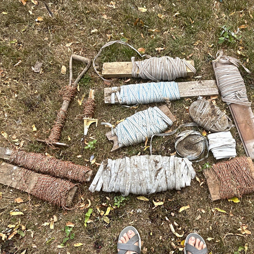 Electric fencing tape and