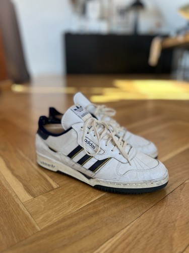 Rare vtg adidas white - rare,