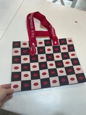 LULU GUINNESS BEACH POOL BAG FROM WAITROSE  NEW WITH TAGS