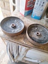 Two Small Wheels Stationary Engine