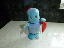 IN THE NIGHT GARDEN SINGING