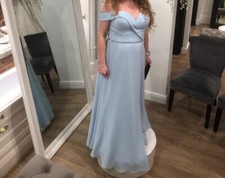 Chain waist off the shoulder