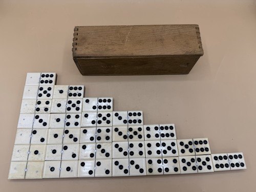 Antique double dominos 28 - double, 6
