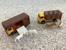 Matchbox 1 - 75 Series Ford Horse box & Cattle Truck