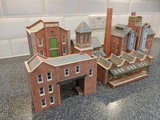 Metcalfe oo gauge. Industrial buildings. Whole industrial estate !