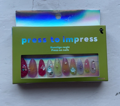 Press impress on - impress, press-on