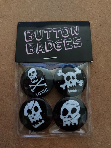 Pirate pin button - 4,