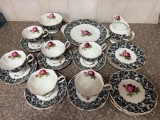 Extremely Rare Royal Albert “Senorita” 21 Piece Tea Set 
