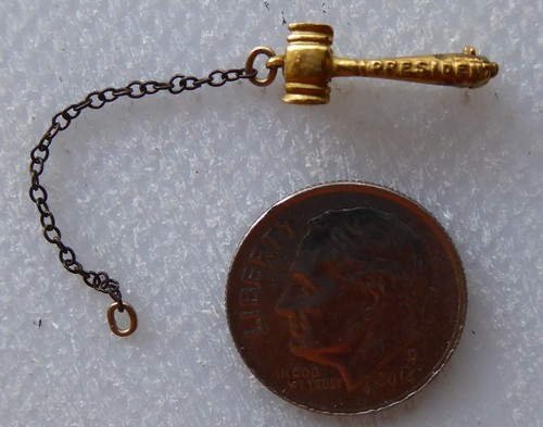 Gavel pin with chain vintage - pin,