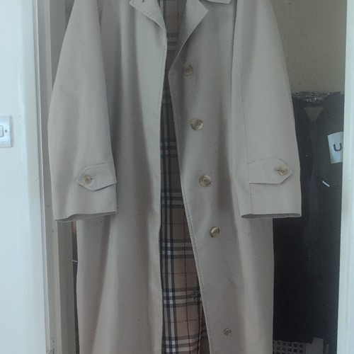 Burberrys vintage beige - burberrys,