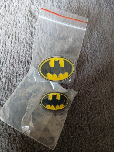 Batman logo metal enamel - x,