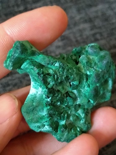Raw fibrous velvet malachite - fibrous,