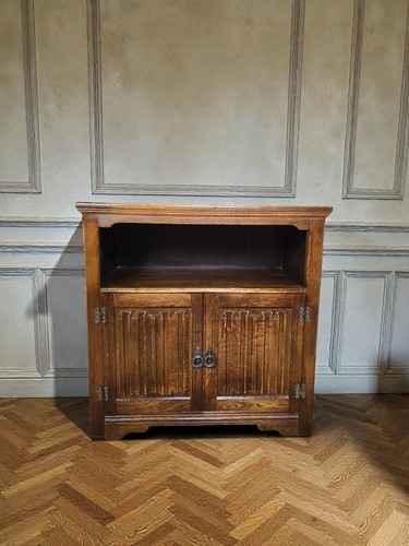 Oak old charm - charm, t.v