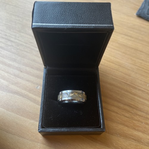 Tungsten carbide ring with - carbide,