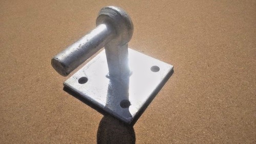 Hook plate gate fittings - on,