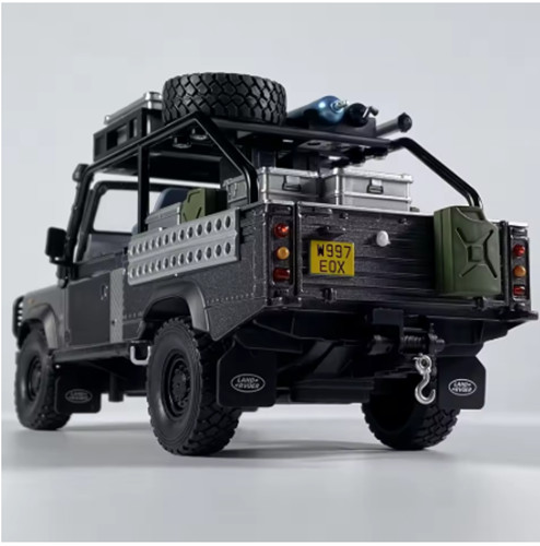 Land rover defender 110 - rover, tomb