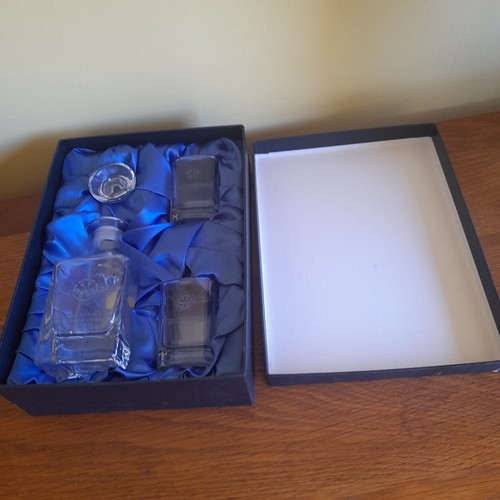 Boxed rcr royal crystal - crystal, rock