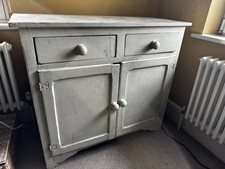 Shabby chic/distressed