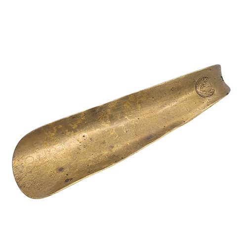 Brass shoe horn with - brass,