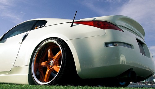 Sport spoiler compatible with - compatible,