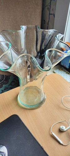 Vintage clear glass vase - clear,