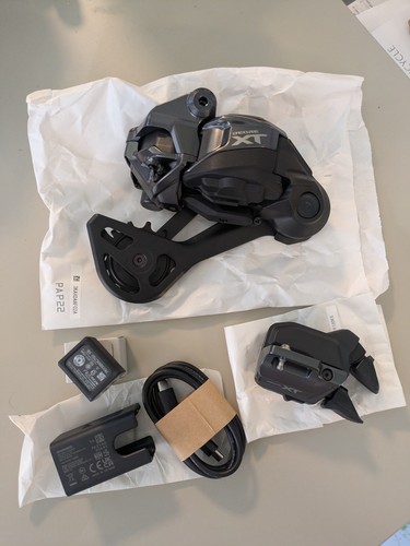 Shimano deore m8250 di2 - shimano,
