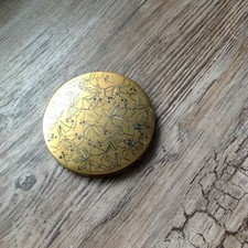 Vogue Vanities Black and Gold Leaves-Vintage Make Up/Powder Compact