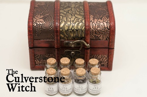 Chest herb bottles - chest, 8