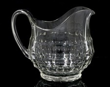 VINTAGE ART DECO LARGE DAVIDSON GLASS JACOBEAN PATTERN WATER JUG OR PITCHER