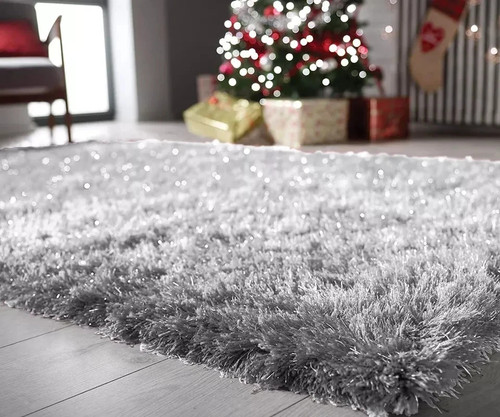 Fluffy large shaggy - large,