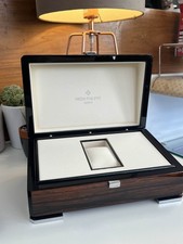 ORIGINAL MAHOGANY PATEK PHILIPPE WATCH BOX WITH WHITE LEATHER INTERIOR LINING