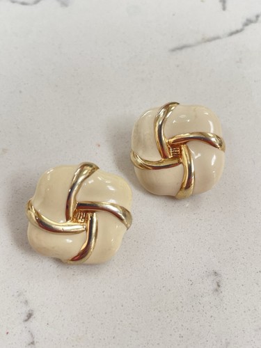 Vintage signed ciro clip - signed, on