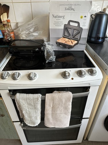 New nutmeg toasted sandwich - toasted,