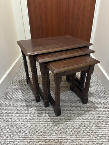Old charm solid oak nest - solid,