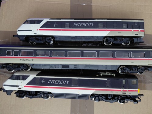 Hornby 225 locomotive and dvt - locomotive,