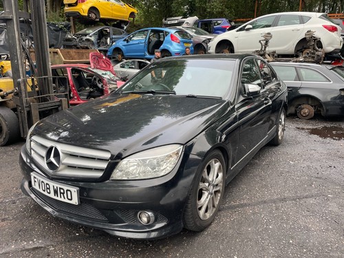 Mercedes class w204 black - c,